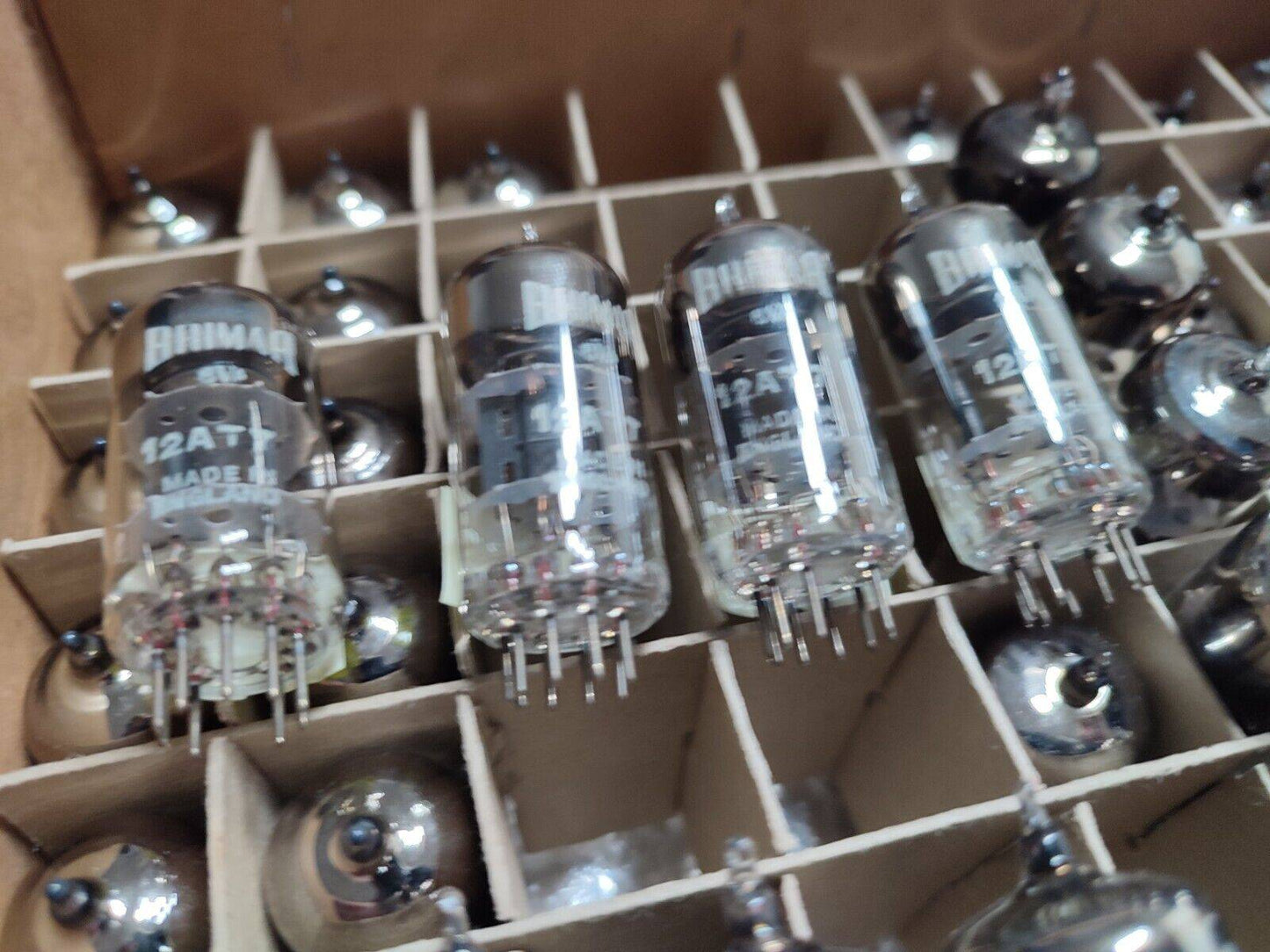 1 Pcs ECC81 12AT7 NOS O Triode Getter Black Plates Brimar Holland