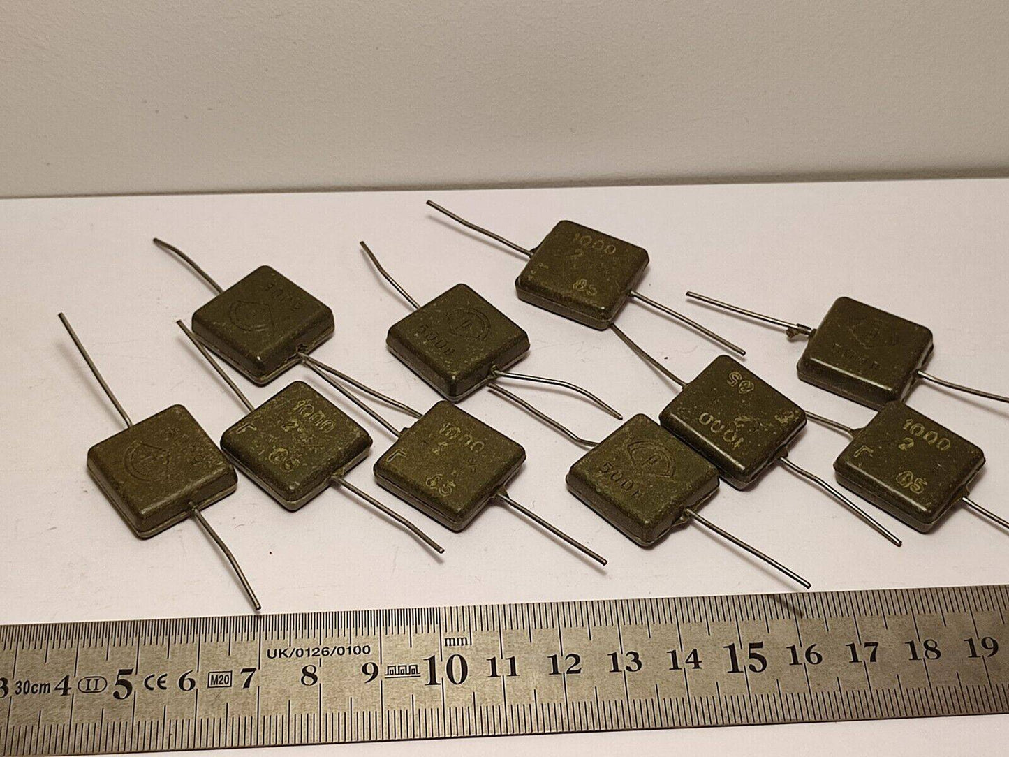 1000 pF 500 V 5% LOT OF 10 Pcs. RUSSIAN SILVER-MICA CAPACITORS KSO-5G КСО-5Г