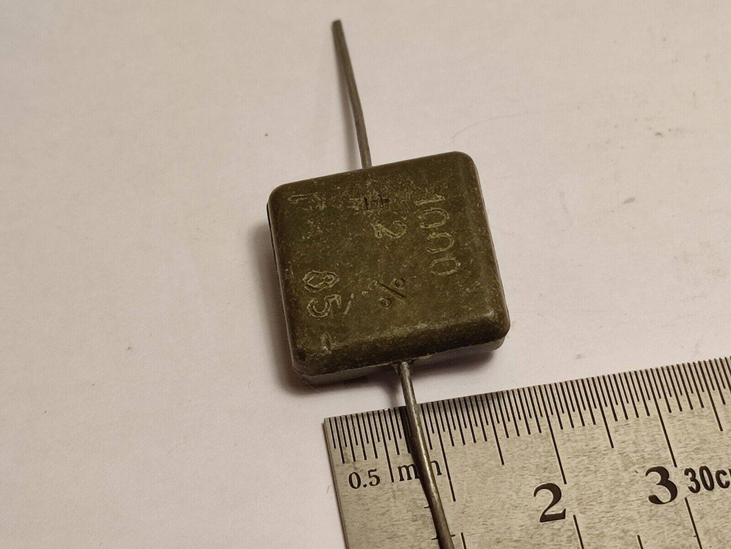 1000 pF 500 V 5% LOT OF 10 Pcs. RUSSIAN SILVER-MICA CAPACITORS KSO-5G КСО-5Г