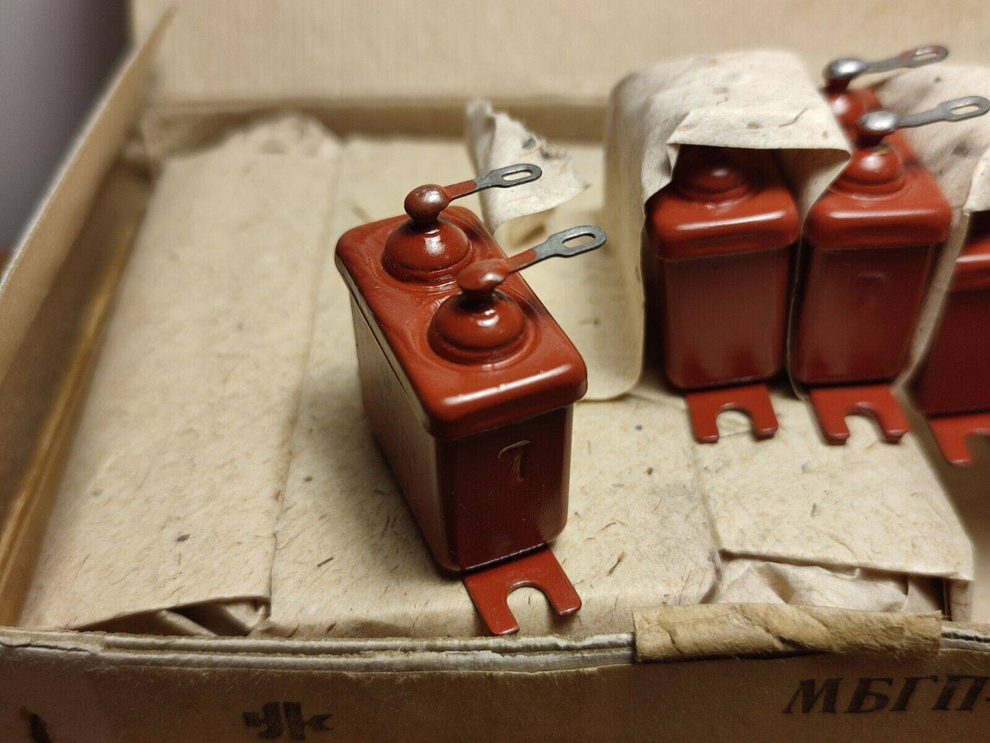 60Pcs Lot MBGP-2 МБГP-2 630V 0.24 uf 10% Capacitor PIO Ussr Soviet Military NOS