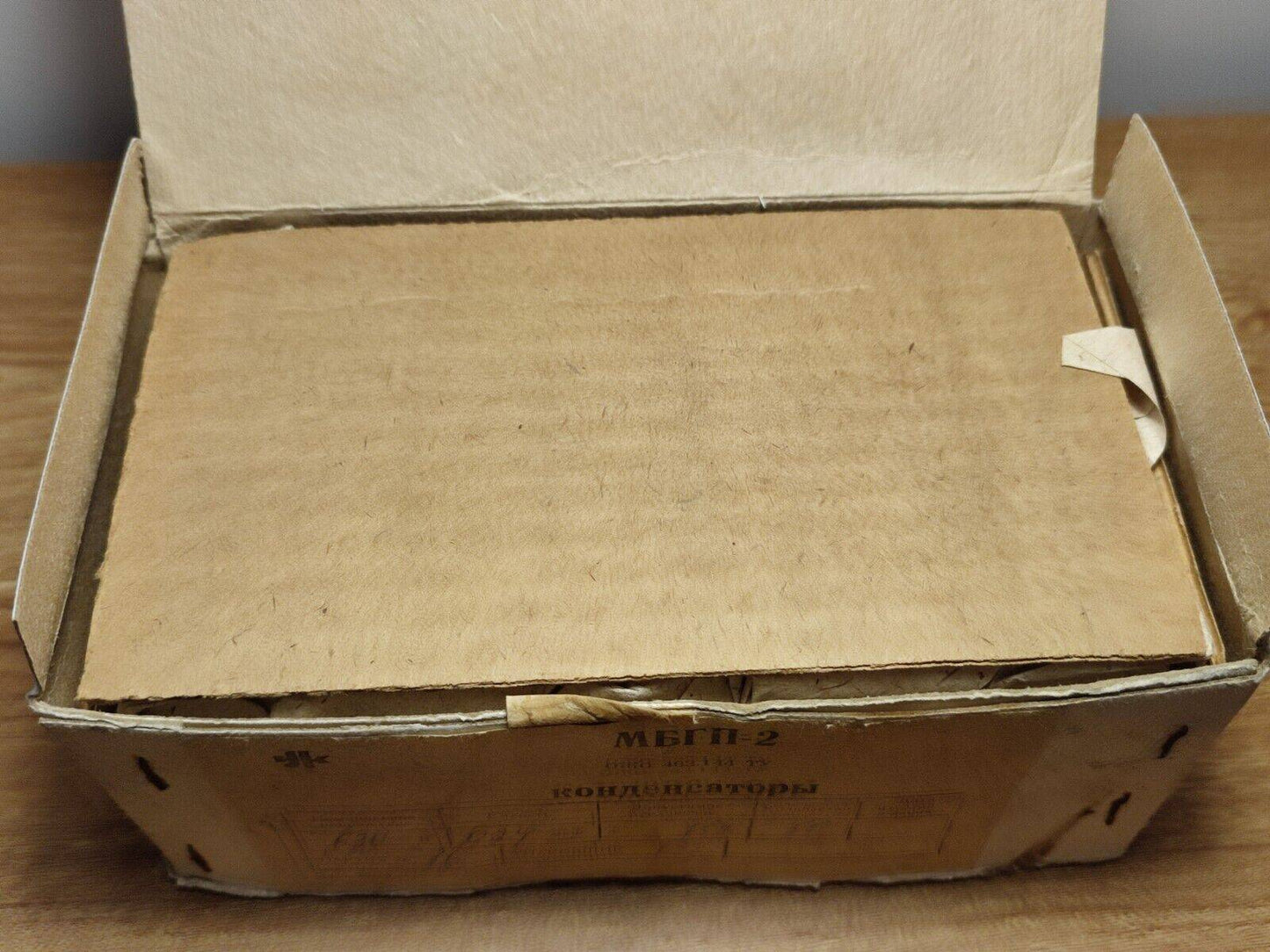 60Pcs Lot MBGP-2 МБГP-2 630V 0.24 uf 10% Capacitor PIO Ussr Soviet Military NOS