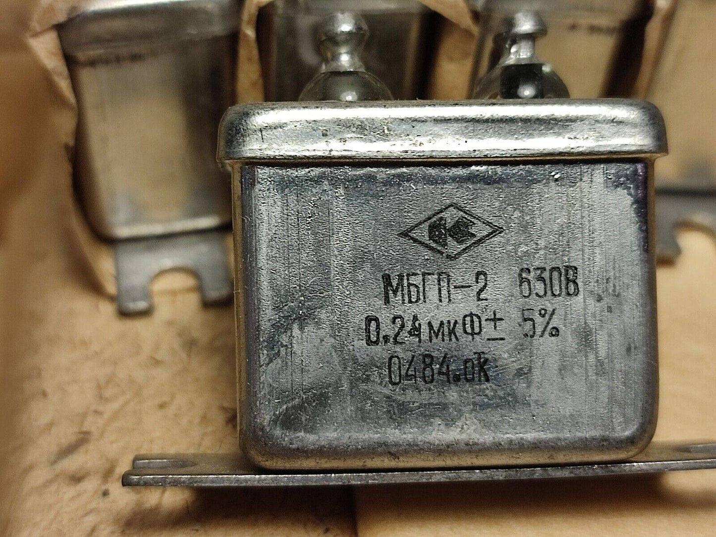 60Pcs Lot MBGP-2 МБГP-2 630V 0.24 uf 10% Capacitor PIO Ussr Soviet Military NOS
