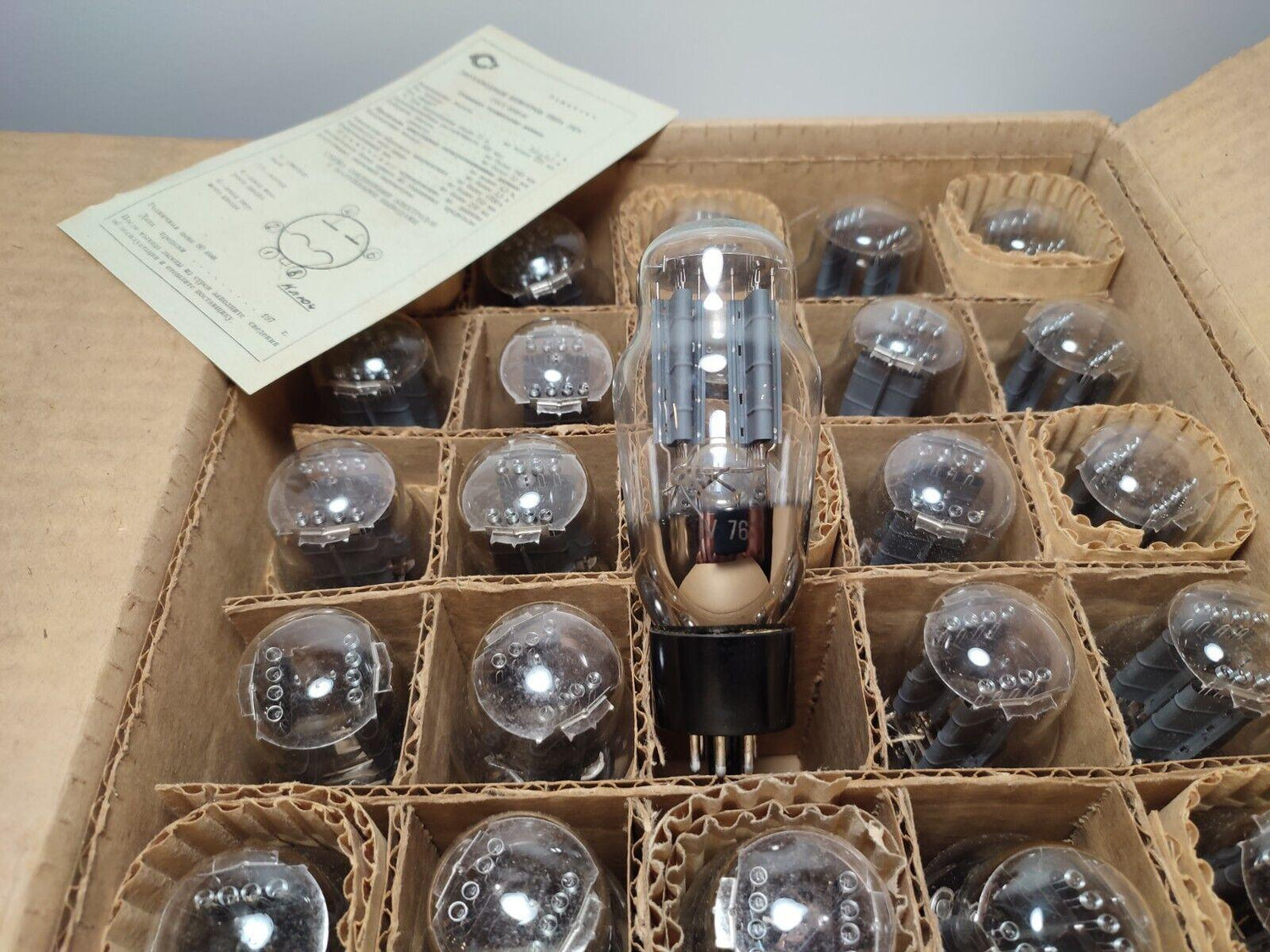 Soviet VACUUM TUBES - Vintage Radio Parts Store