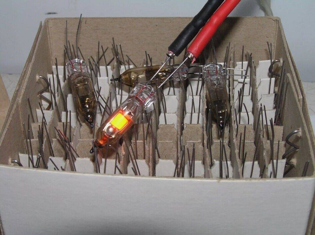 10PCS.  IN-3 nixie cube dot clock indicator neon light bulbs, tubes NOS