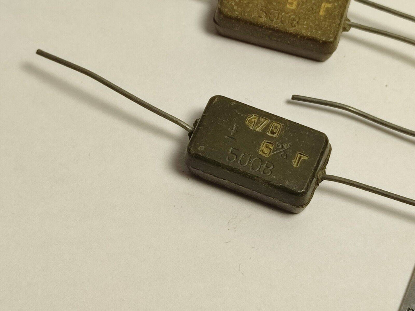 470 pF 500 V 5% LOT OF 12 Pcs.  RUSSIAN SILVER-MICA CAPACITORS KSO-5G КСО-5Г