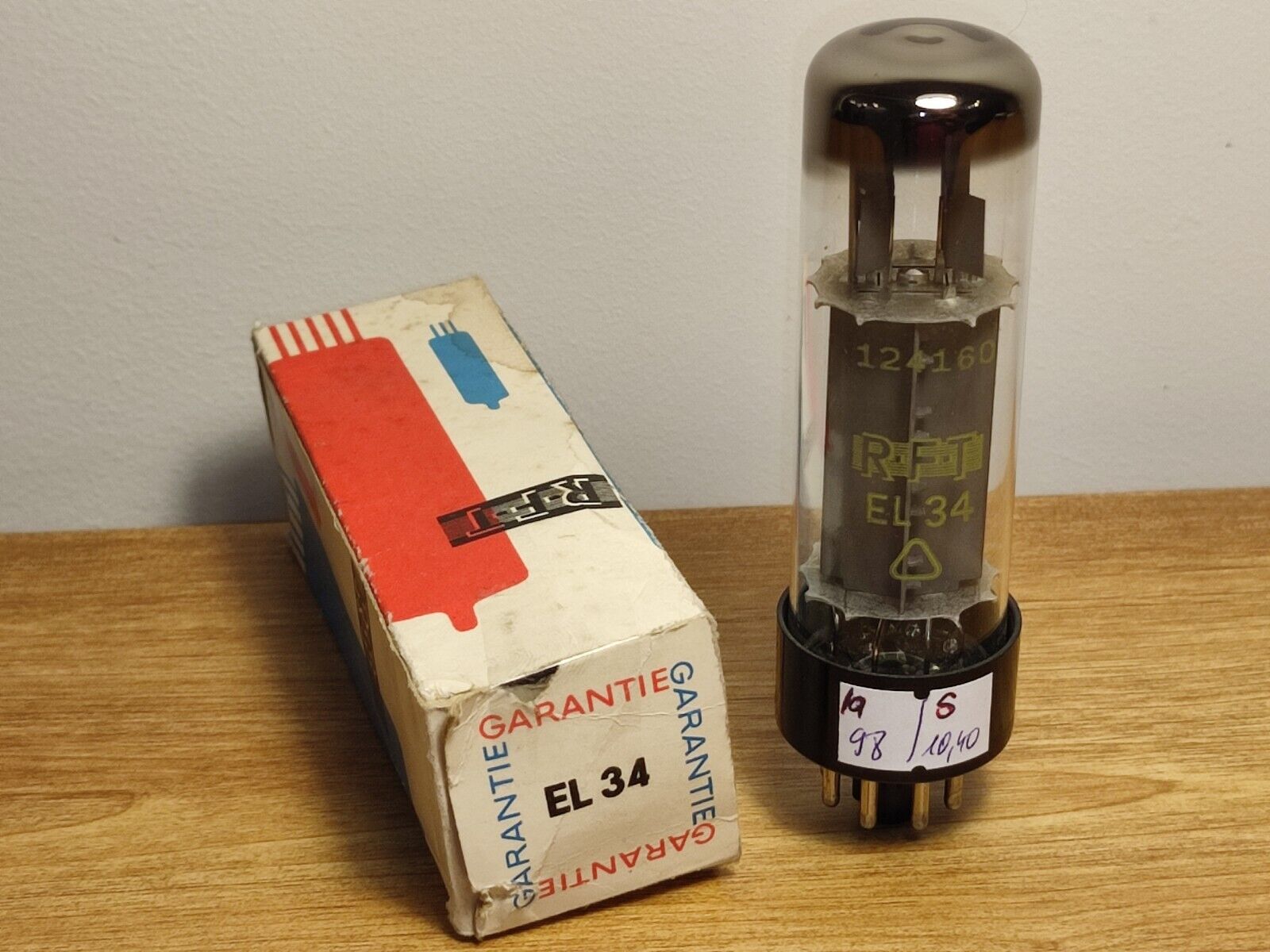 1x NOS EL34 6CA7 RFT tube with original box TESTED