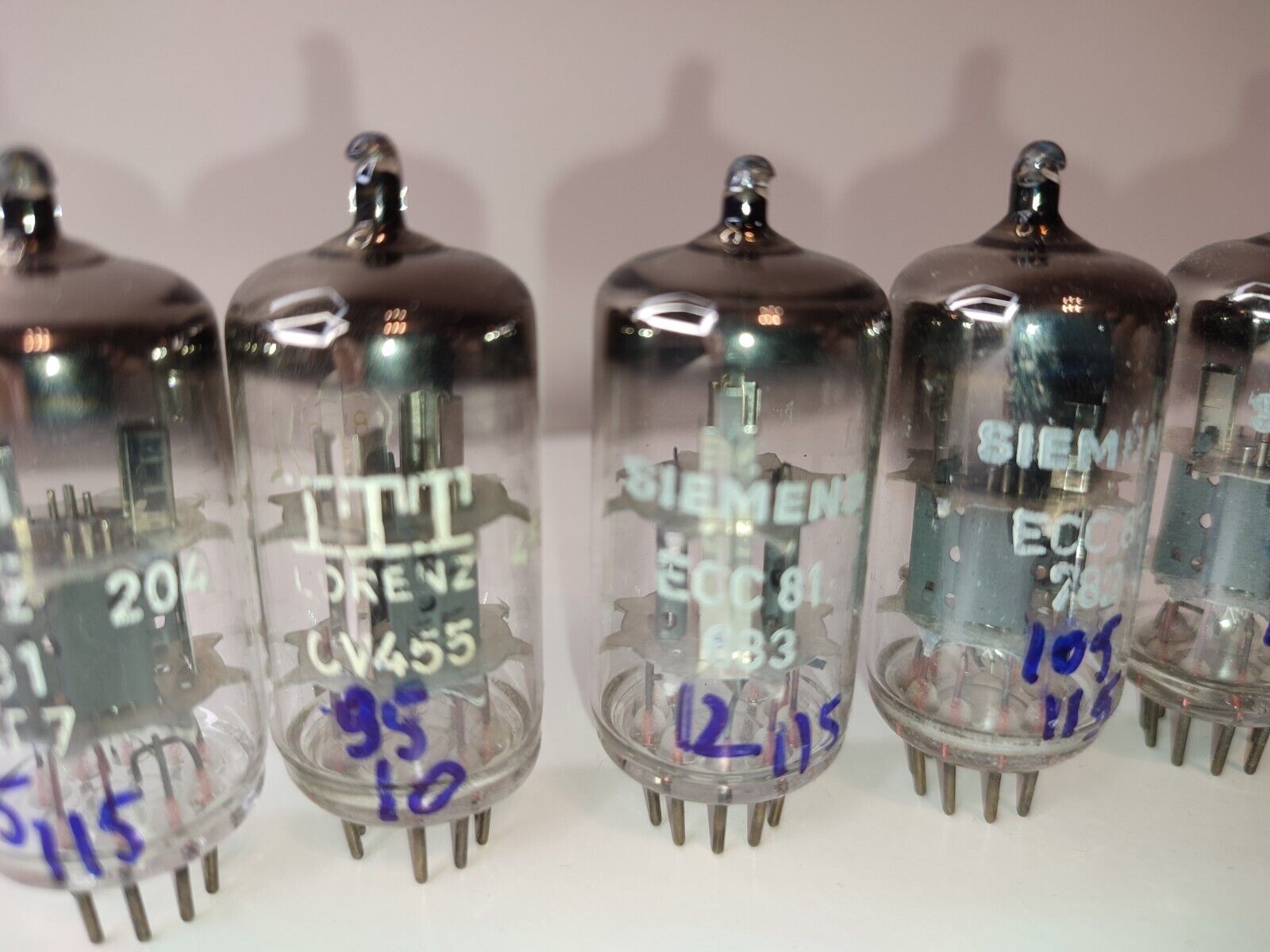 1 Pcs ECC81 12AT7 NOS  O Triode Lorenz/Siemens Tube