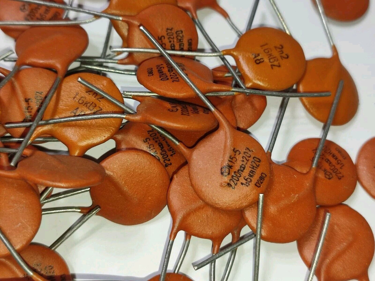 2.2nF 2200pF 1.6kV ±20 % Ceramic Disc Capacitor K15-5-N20 -- NOS (50 pieces)