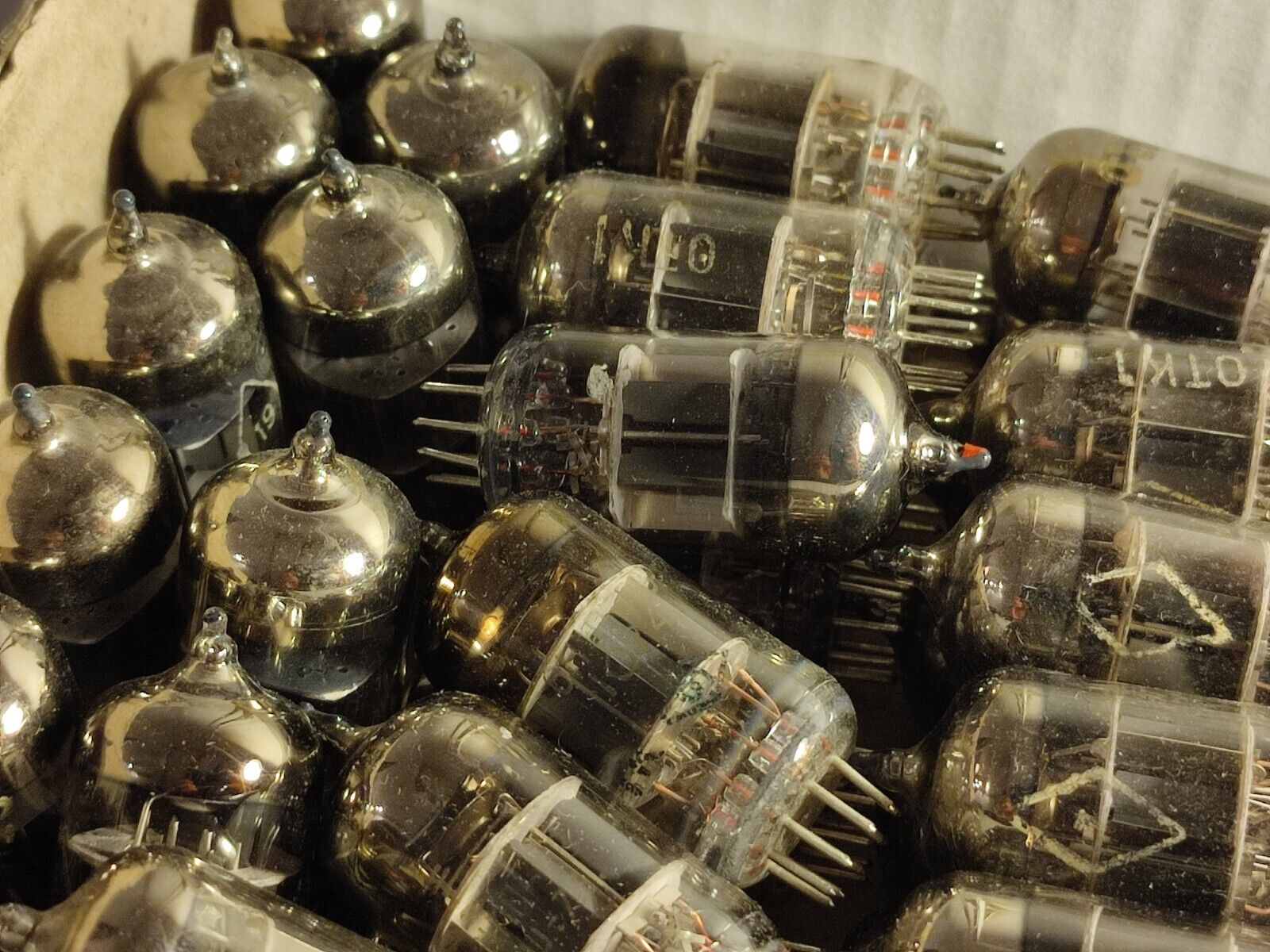 10pcs 6N1P-EV (ECC88 / E88CC / 6922) Soviet double triode tubes / USED