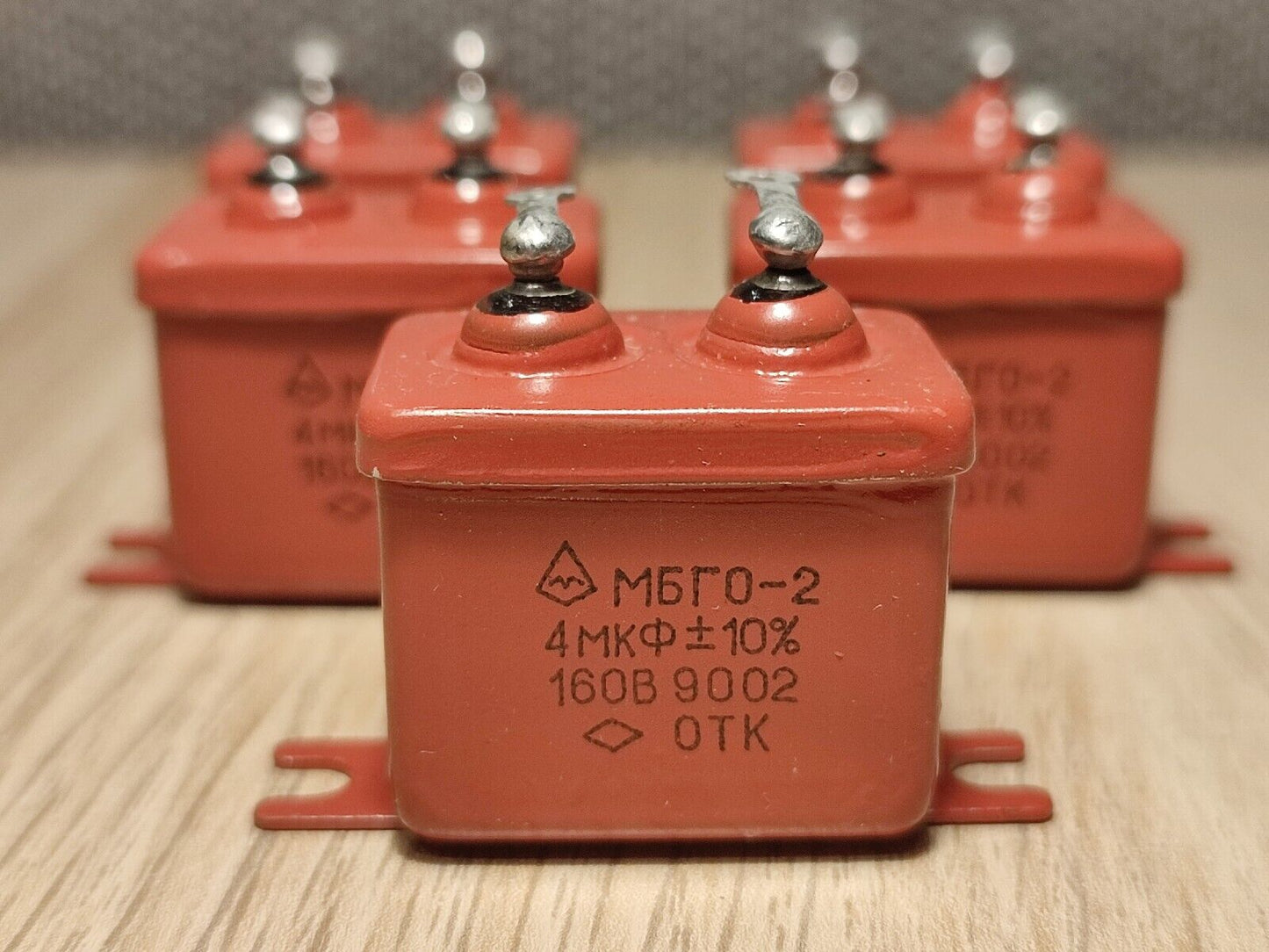 Lot of 60 pcs ( Same Box)  MBGO-2 4uF 160V Russian PIO Capacitors New