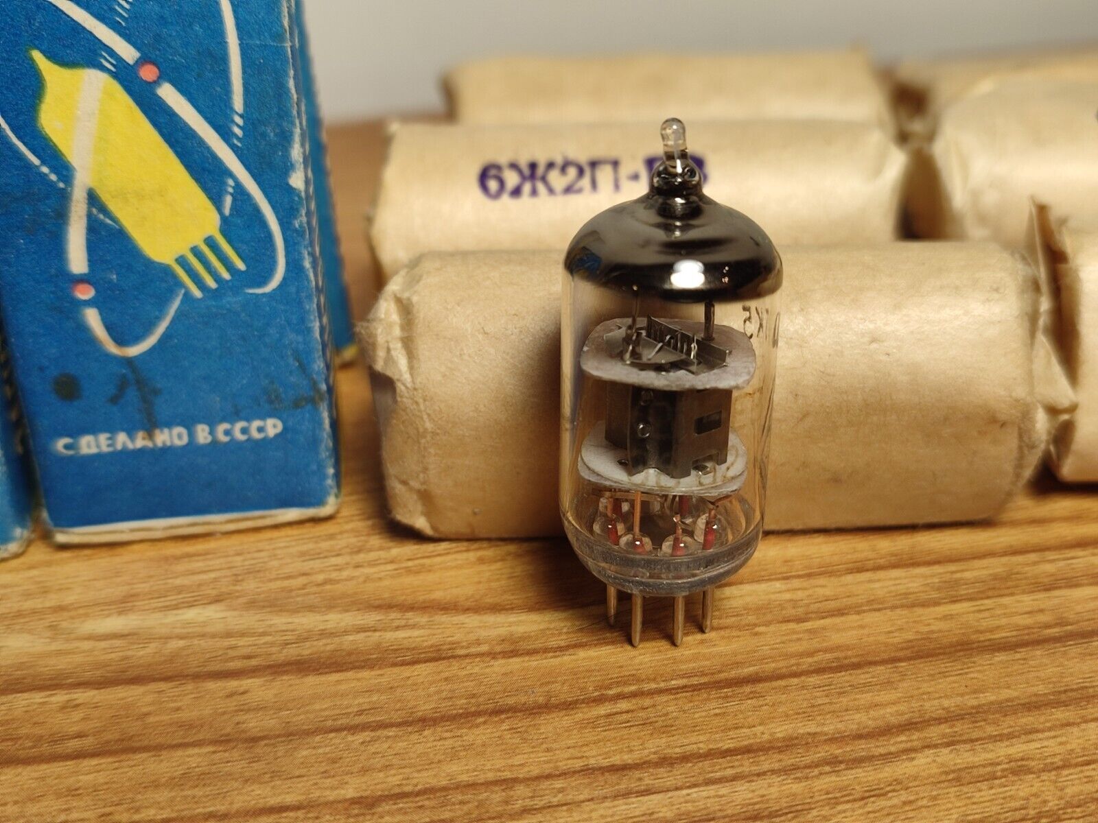 12 pcs 6J2P-EV, 6Ж2П-ЕВ NOS Russian gold grid RADIO tubes equiv. to 6AS6, 6F33