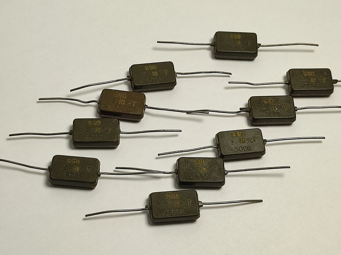 680 pF 500 V 10% LOT OF 10 Pcs.  RUSSIAN SILVER-MICA CAPACITORS KSO-10G КСО-10Г