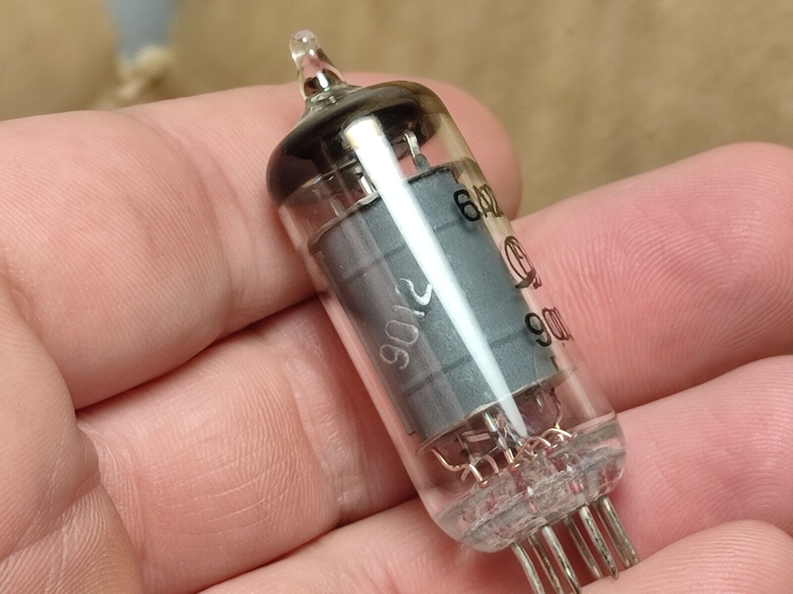 ONE 6A2P/EK90/6BE6 NOS RUSSIA Tube Röhre Lampe 진공관 真空管 电子管 Valve Valvula Valvola