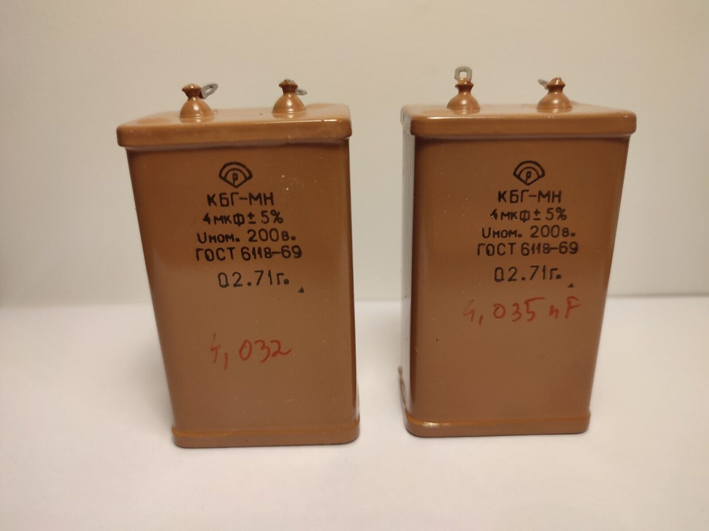 PAIR 4uF 200V ±5% KBG-MN Russian Paper PIO Audio Capacitors NEW