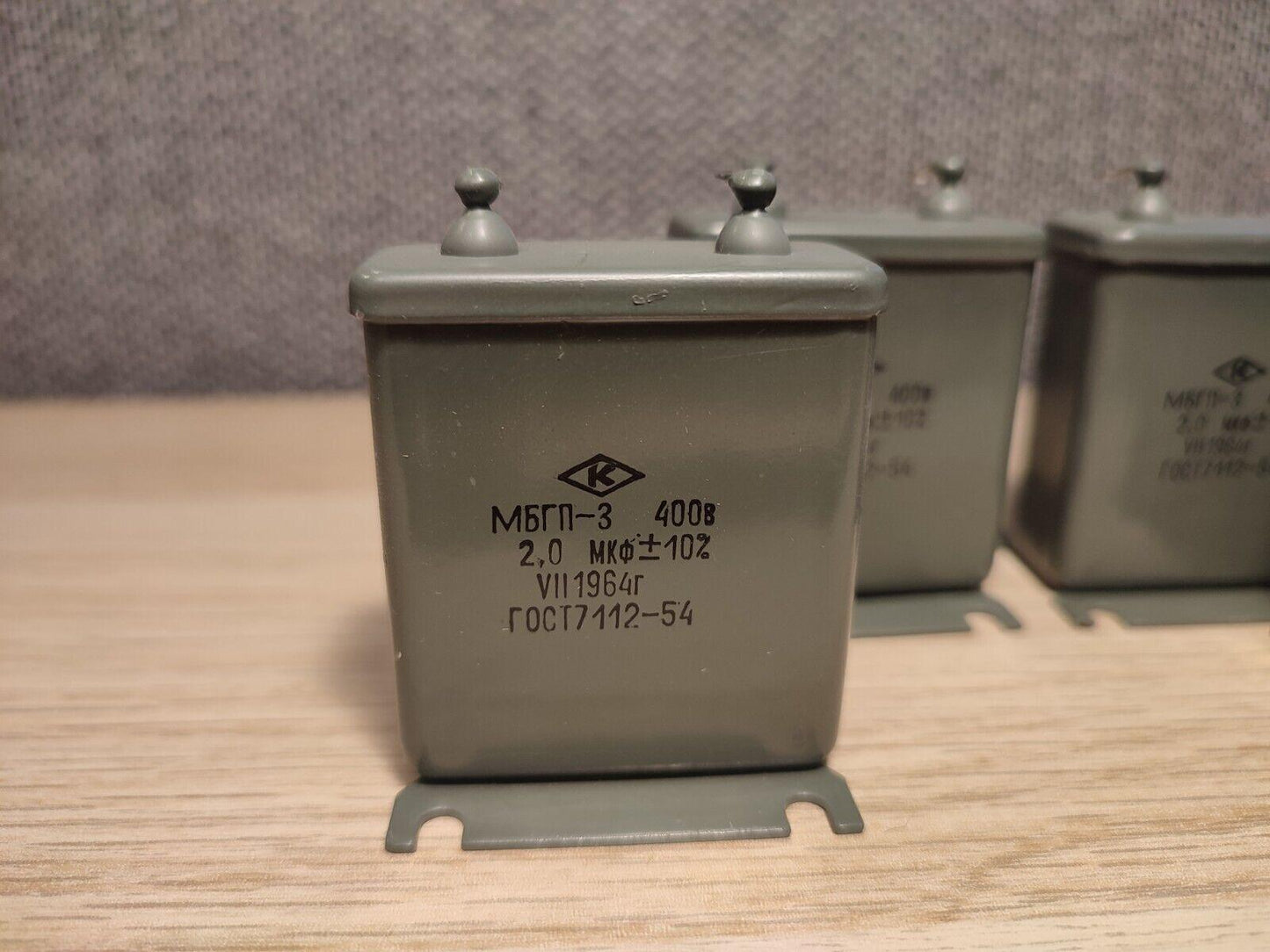 MBGP-3/МБГП–3 2uF 10% 400V RUSSIAN PAPER CAPACITORS 4Pcs LOT - Vintage Radio Parts Store