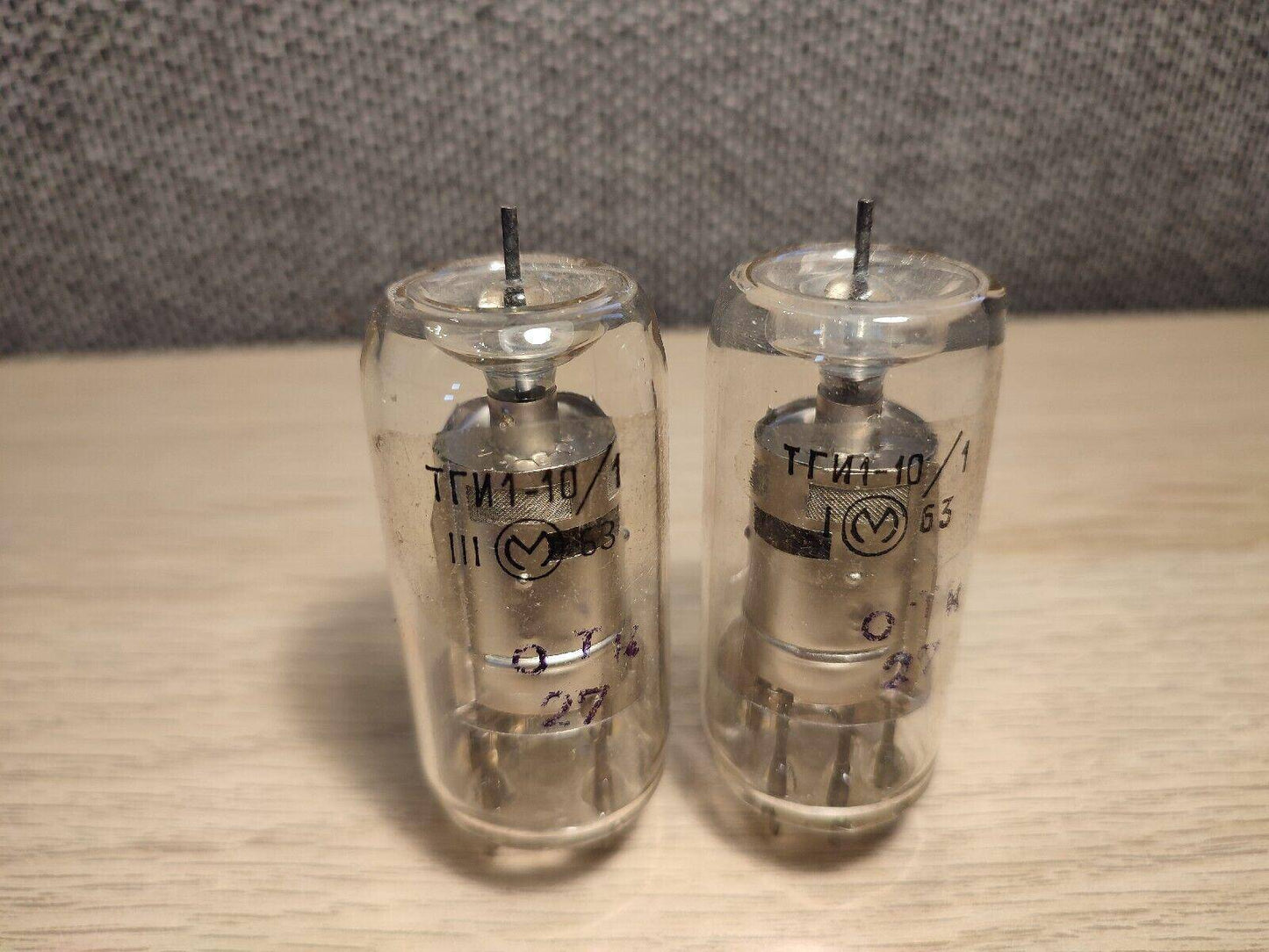 2pcs x TGI1-10/1 MELZ Tube NOS VI-1963 Same date - Vintage Radio Parts Store