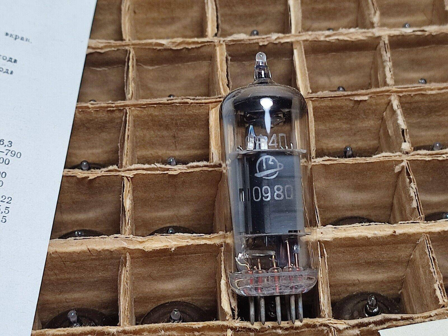 100pcs 6F4P (6DX8 6DQ8 ECL84) Triode Pentode tubes NOS - Vintage Radio Parts Store