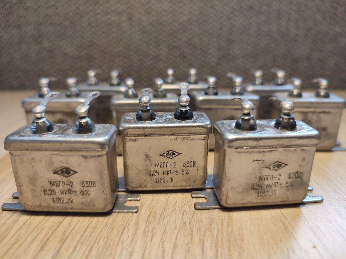 10Pcs Lot of 0.25uF 630 V  5% RUSSIAN PAPER IN OIL AUDIO CAPACITOR MBGP-2 МБГП–2 - Vintage Radio Parts Store