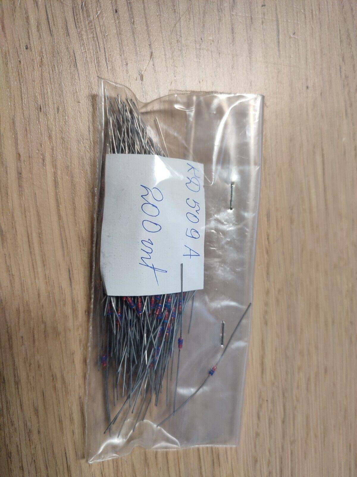 200pcs Soviet KD509A Diode Silicon Diodes USSR NEW NOS CCCP - Vintage Radio Parts Store