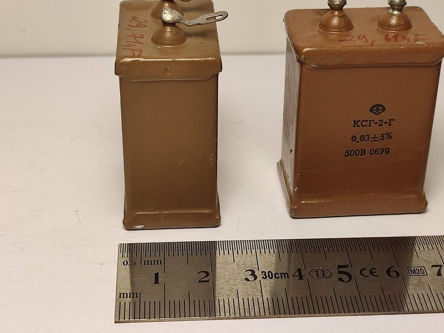 2x 0.03 uF 500 V MATCHED PAIR RUSSIAN SILVER-MICA AUDIO CAPACITOR KSG-2G КСГ-2Г - Vintage Radio Parts Store