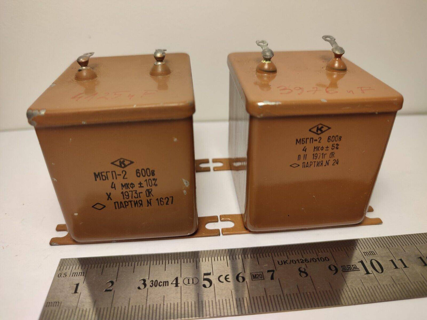 2x 4 uF 630 V 10% RUSSIAN PAPER IN OIL PIO AUDIO CAPACITOR MBGP-2 МБГП–2 - Vintage Radio Parts Store