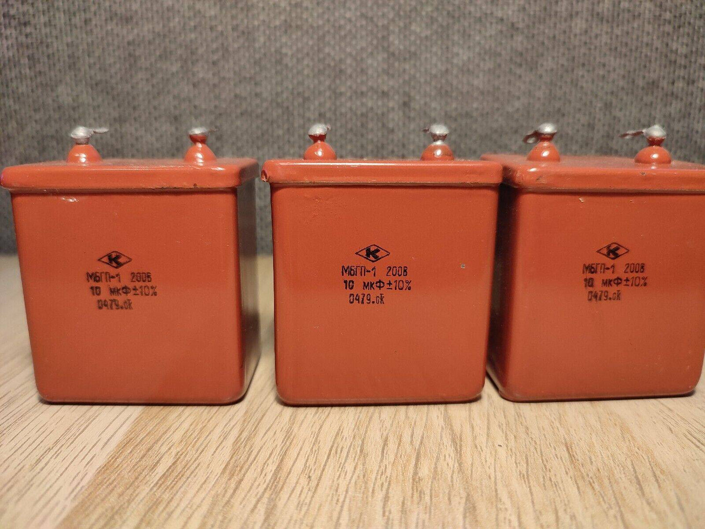 4pcs. 10 uF 200 V RUSSIAN PAPER IN OIL PIO AUDIO CAPACITORS MBGP-1 МБГП–1 - Vintage Radio Parts Store