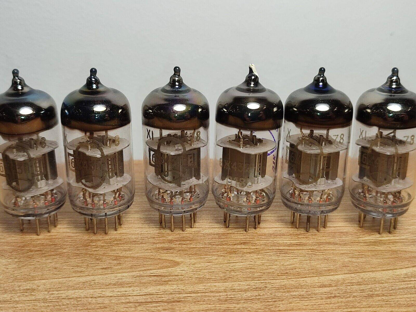 6Pcs 6J43P-E HF pentode tube (with two separate anodes). Gold grid! NOS - Vintage Radio Parts Store