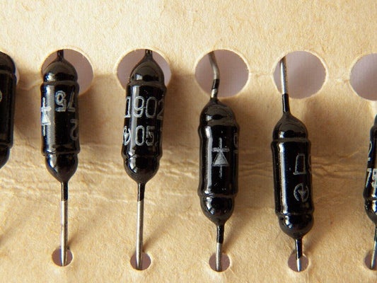 D902 / S160D / BB105 ex-USSR Varicap Diode QTY=65 NOS - Vintage Radio Parts Store