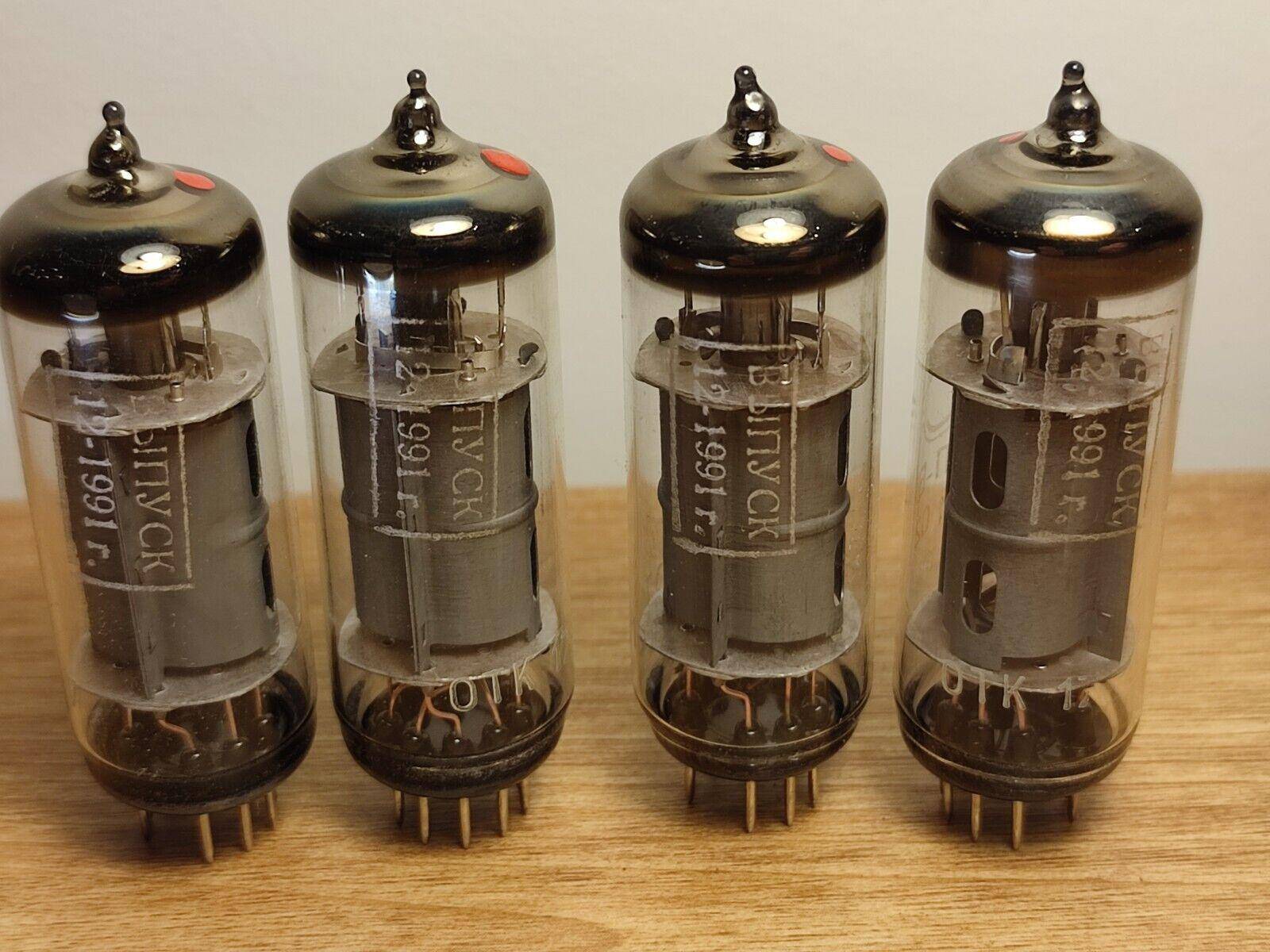 4x 6P1P-EV (6П1П-ЕВ) SVETLANA 6P1 tubes Pentode Same Date RED TIP NOS - Vintage Radio Parts Store