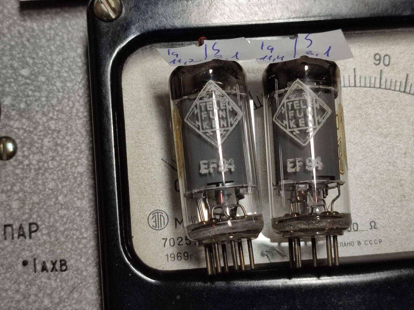 MATCHED PAIR Telefunken EF94/ 6AU6 NOS D-Getter ( Horse Shoe Getter) 61's - Vintage Radio Parts Store